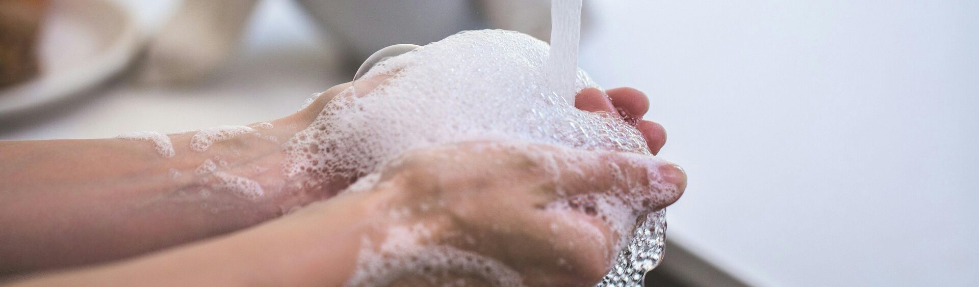 Hygieneschulung am Arbeitsplatz - Schutz vor Viren und Bakterien